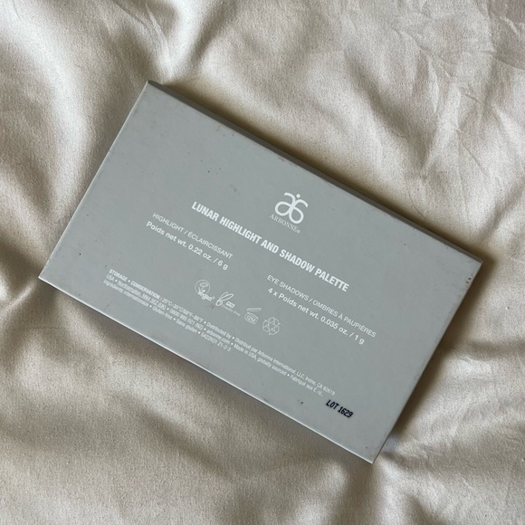 Arbonne lunar and highlight shadow palette - Picture 7 of 7